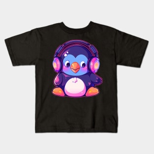 Cute Penguin with headphones Kids T-Shirt